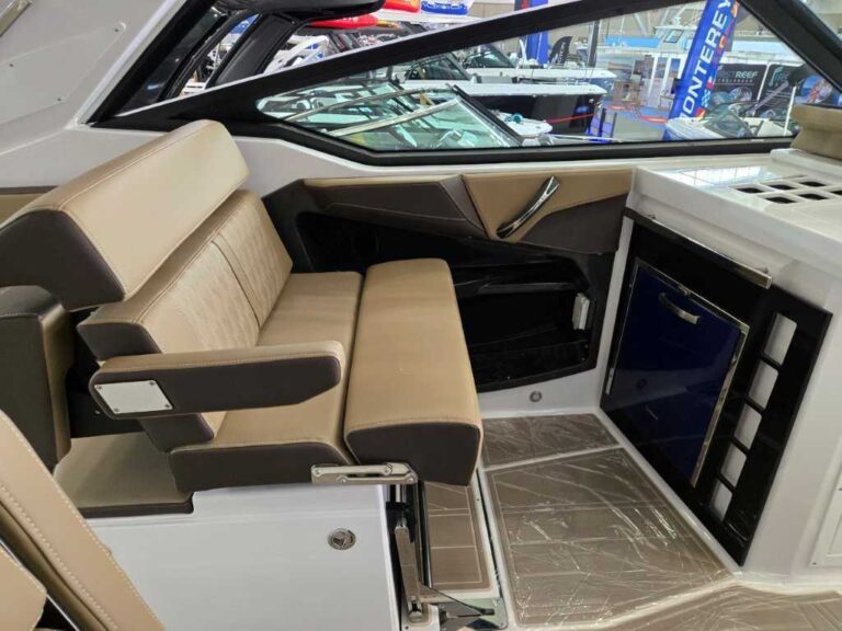 2025 Monterey 385SS - Triple V10 - Joystick US-RGFCP192J425 [photo 17]